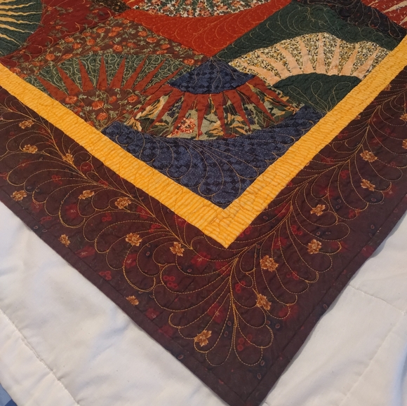 New York Beauty Quilted Wall Hanging - Picture 6 of 13